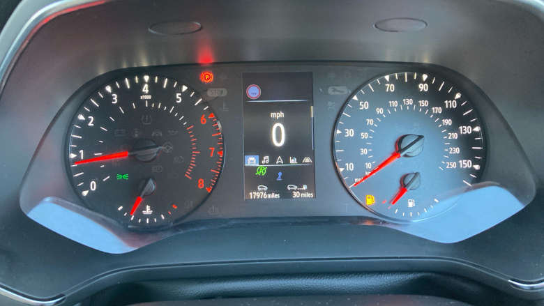 Renault Captur 1.3 TCE 140 Iconic 5dr Petrol Hatchback